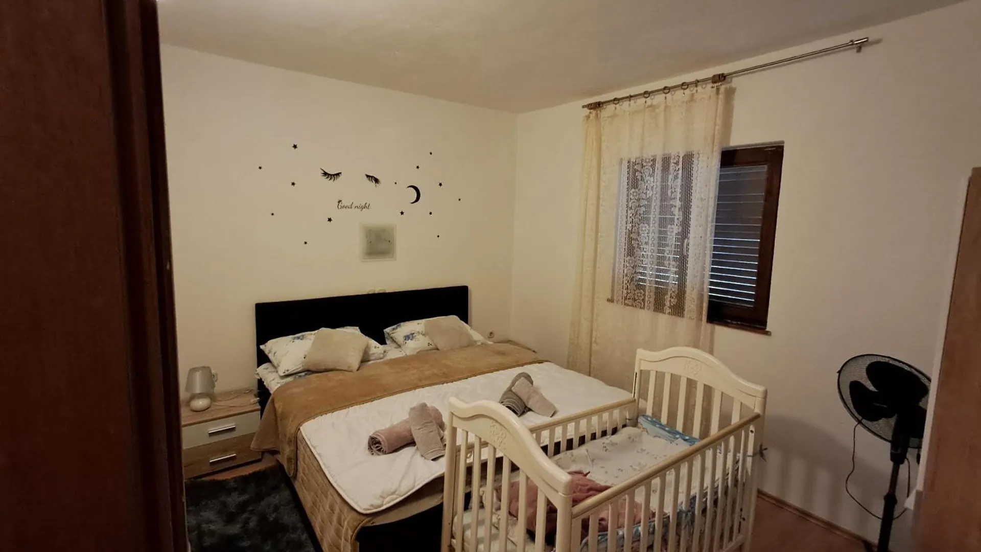 Apartman M&M Lopar Apartment